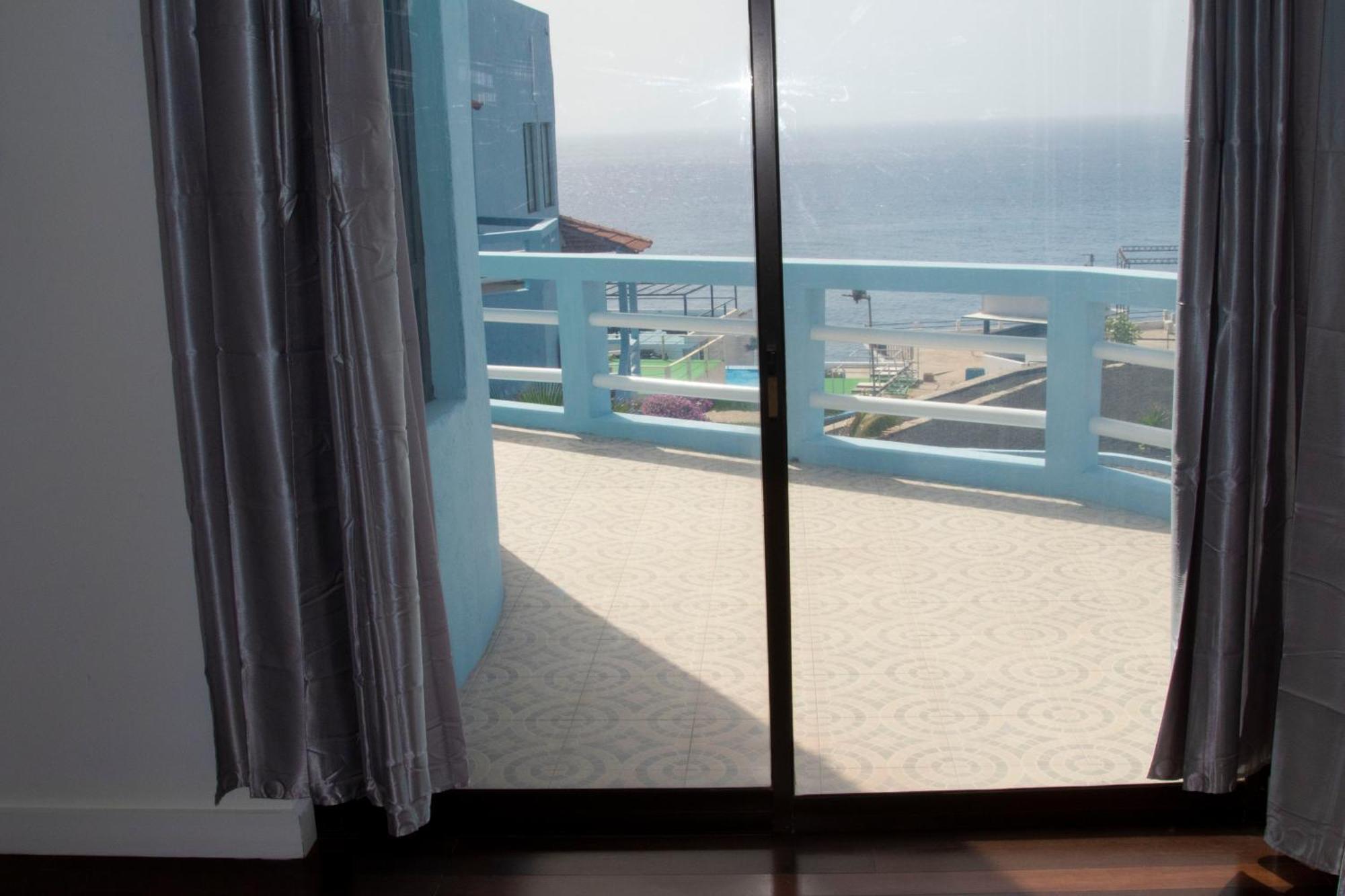 The View Hotel Sao Filipe Exterior photo