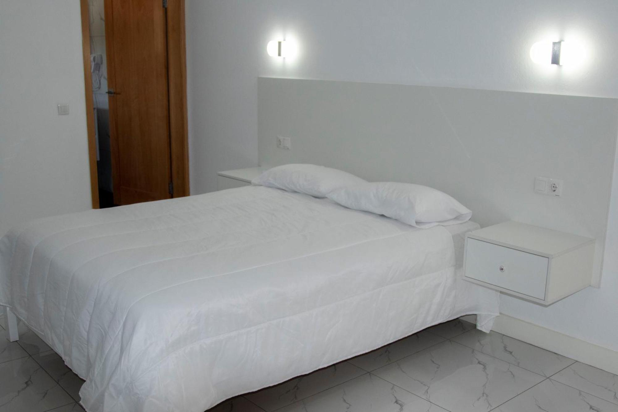 The View Hotel Sao Filipe Exterior photo