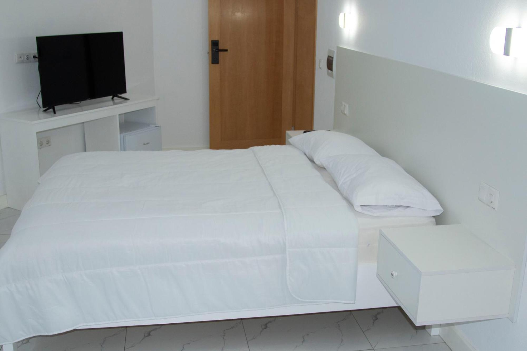 The View Hotel Sao Filipe Exterior photo